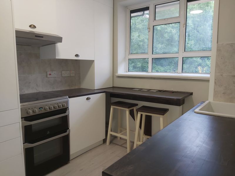 2 bed flat to rent in Kingswood Estate, London SE21 Zoopla