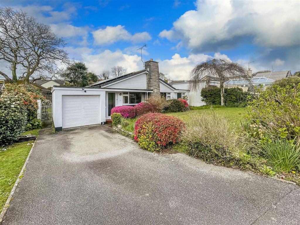 3 bed detached bungalow for sale in Springfield Park, Bells Hill, Mylor