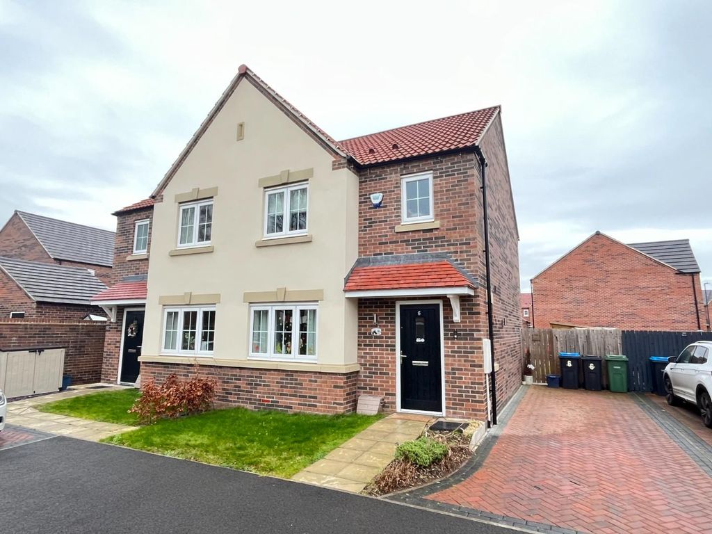 3 bed semidetached house for sale in Edgar Drive, Thirsk YO7, £260,000