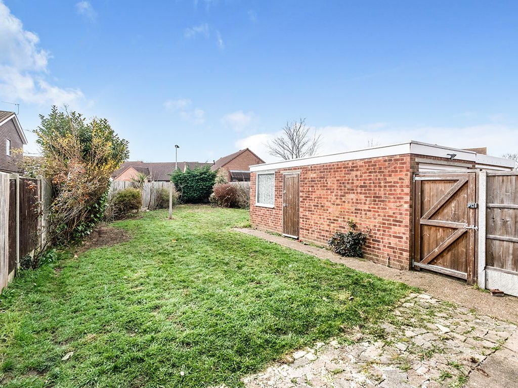 3 bed semidetached house for sale in Mile Road, Bedford, Bedfordshire