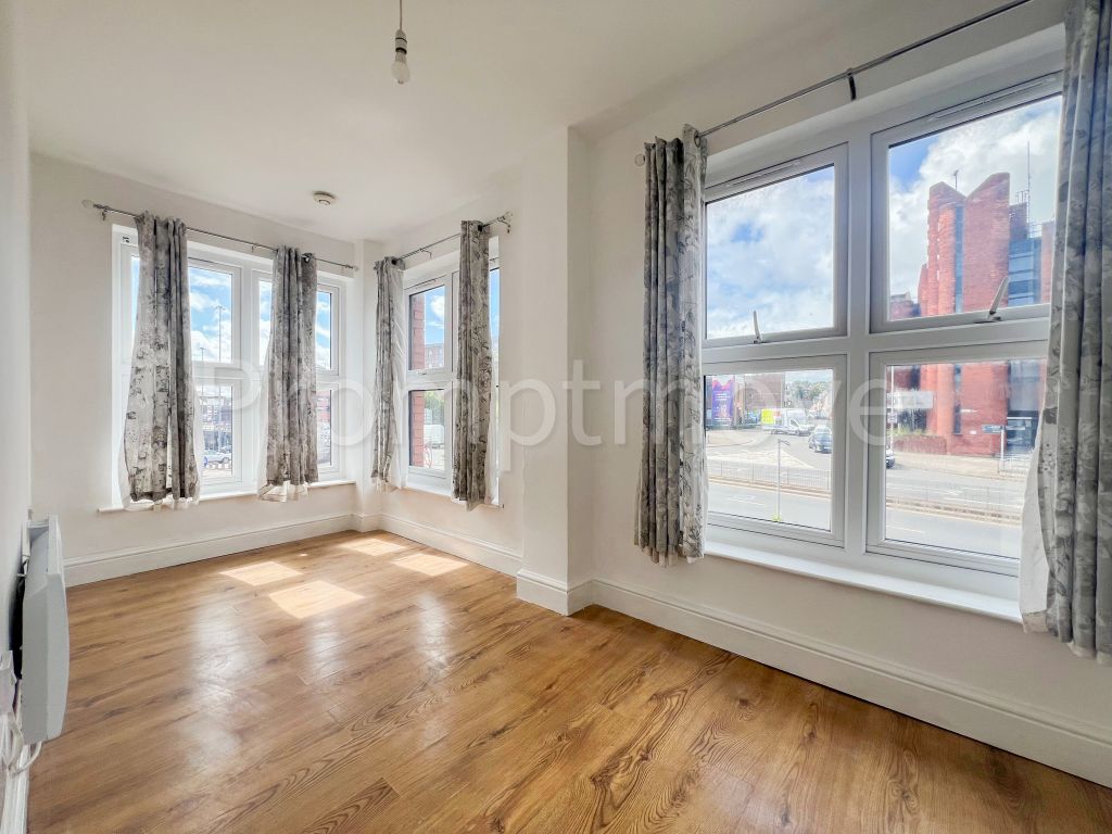 2 bed property to rent in King Street, Luton LU1, £1,150 pcm Zoopla