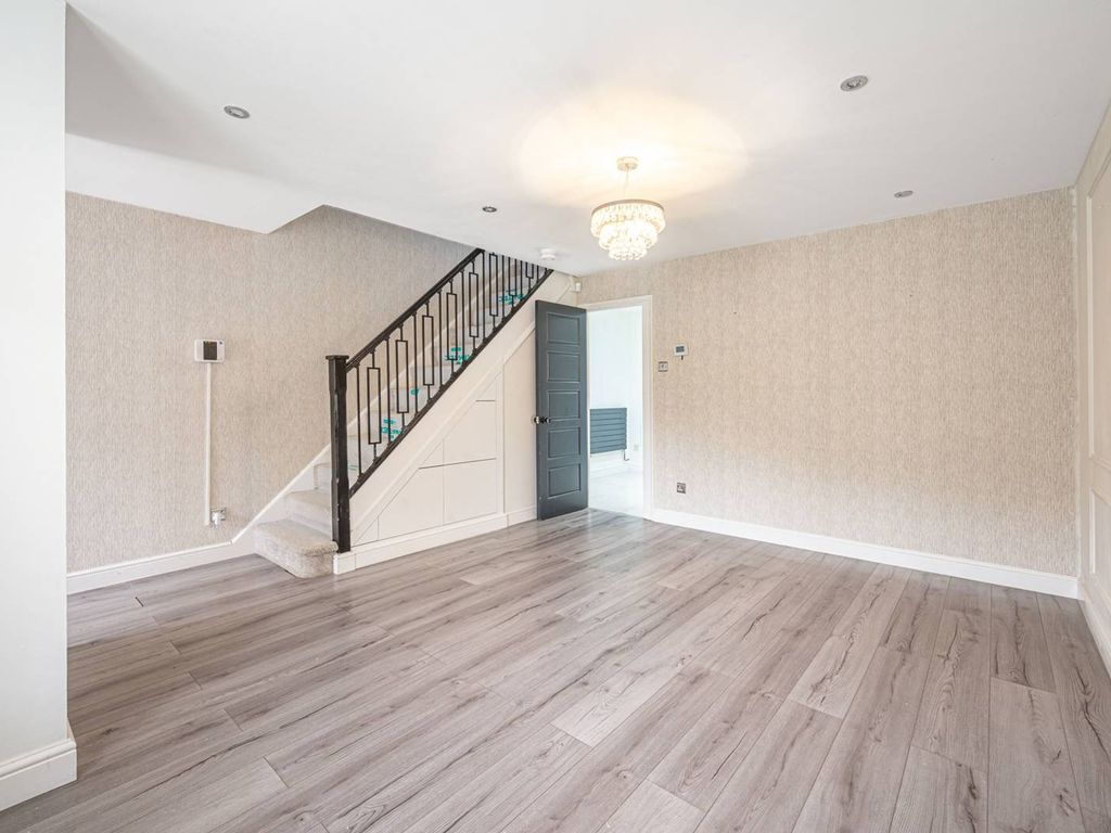 3 bed terraced house to rent in Kirkby Close, Friern London N11, £3,000 pcm Zoopla