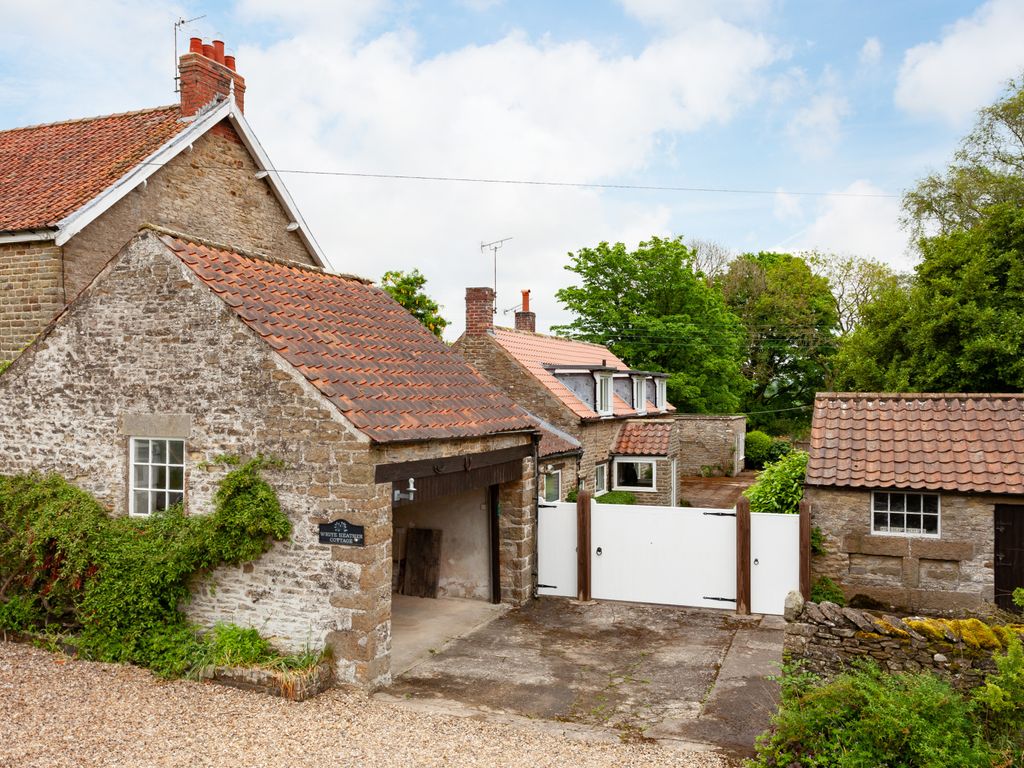 3 bed detached house for sale in Main Street, Levisham, Pickering