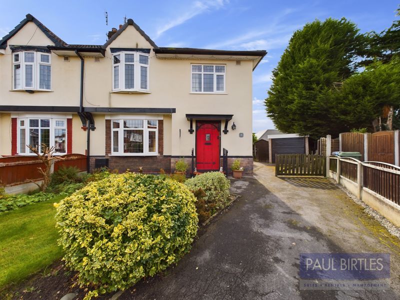 3 bed semidetached house for sale in Minehead Avenue, Flixton