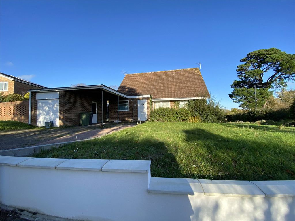 4 bed bungalow for sale in Park View, Wootton Bridge, Ryde, Isle Of Wight PO33 Zoopla
