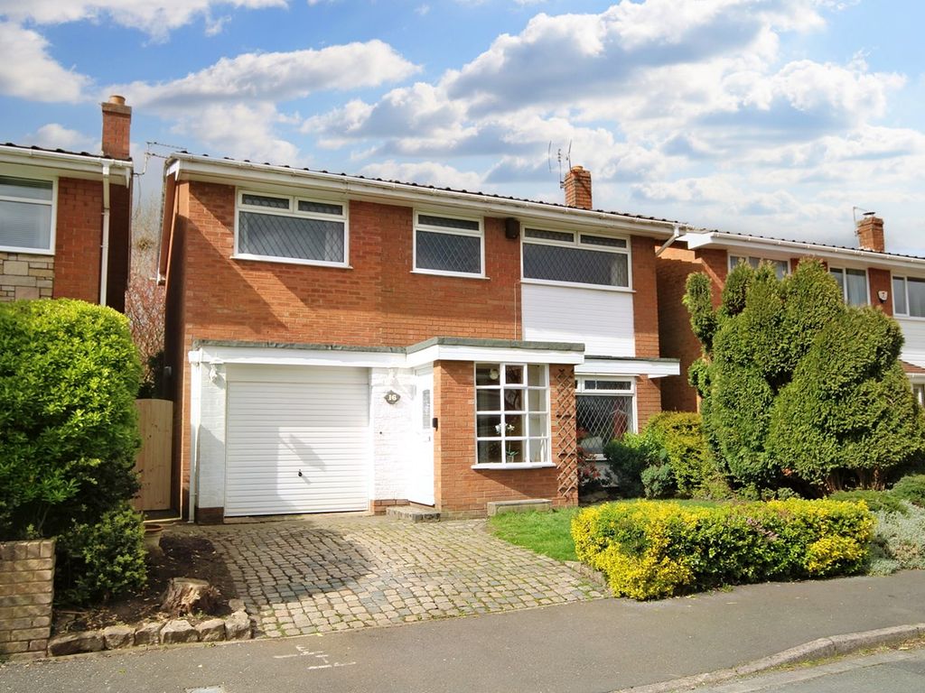 4 bed detached house for sale in Shaftesbury Avenue, Penketh