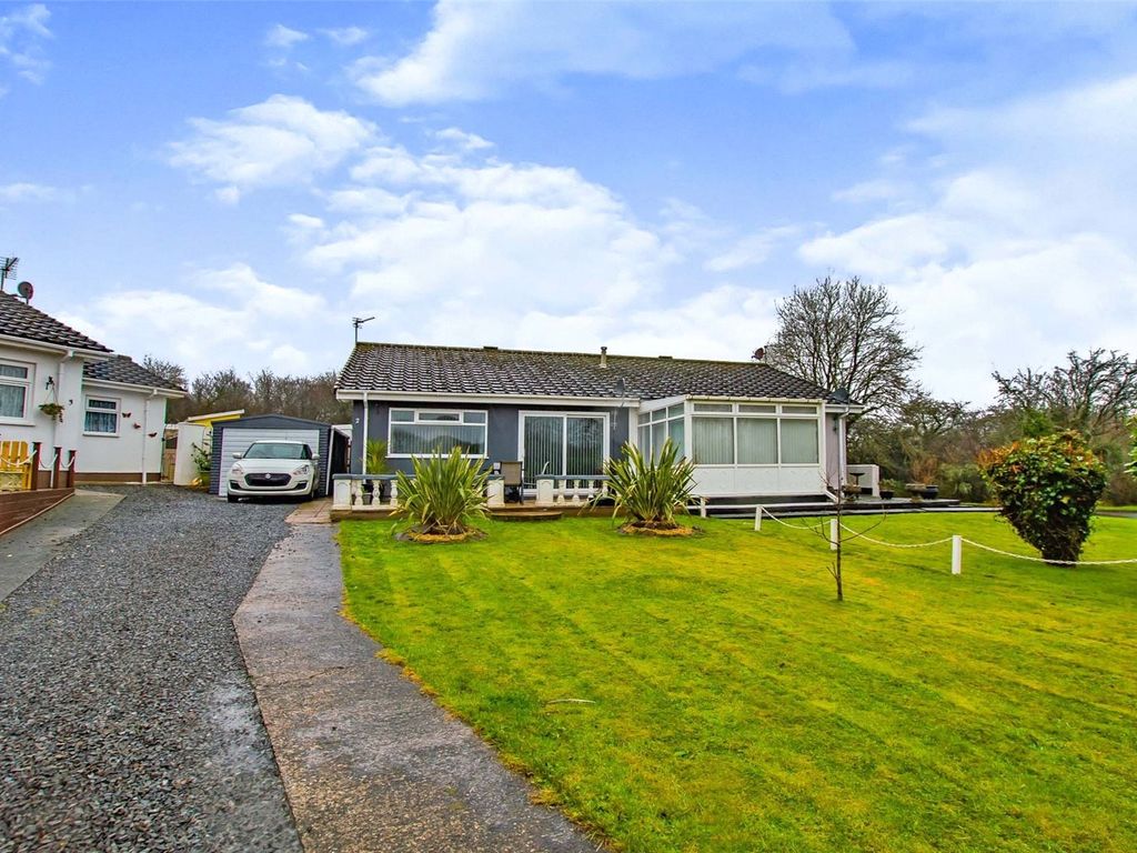 2 bed bungalow for sale in Kingsmoor Close, Kilgetty, Pembrokeshire