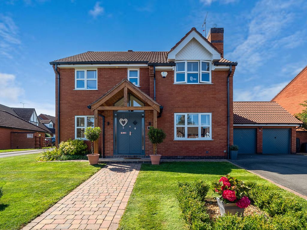 4 bed detached house for sale in The Spinney, Mancetter, Atherstone