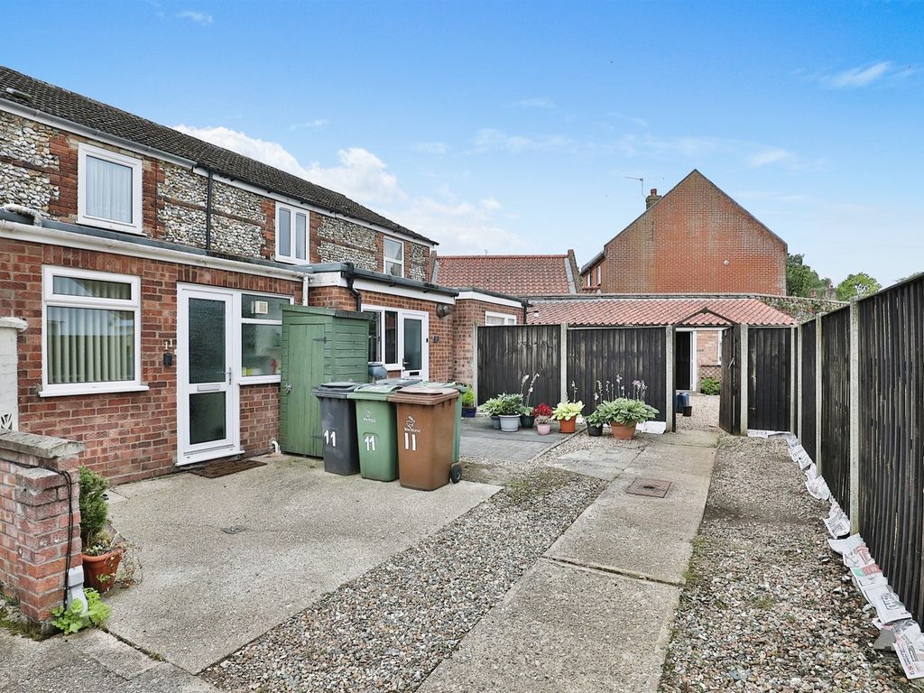 2 bed cottage for sale in Ash Close, Swaffham PE37 Zoopla