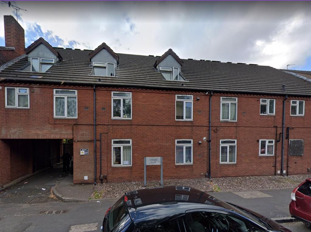 1 bed flat to rent in Flat 1, Leveson Court, Newhampton Road West
