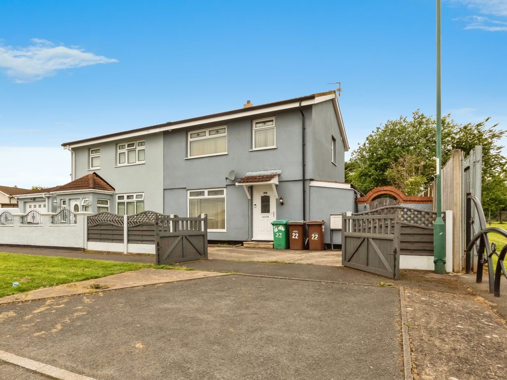 3 bed semidetached house for sale in Hoylake Crescent, Nottingham