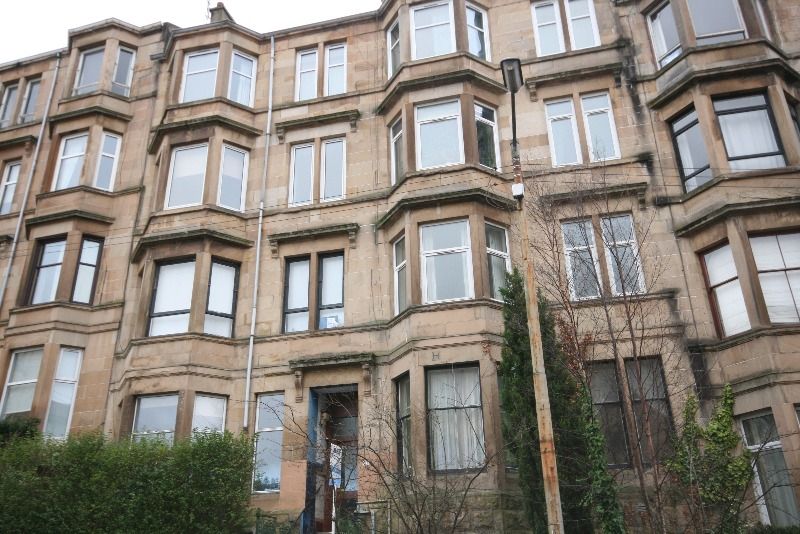 2 bed flat to rent in Oban Drive, North Kelvinside, Glasgow G20, £1,295