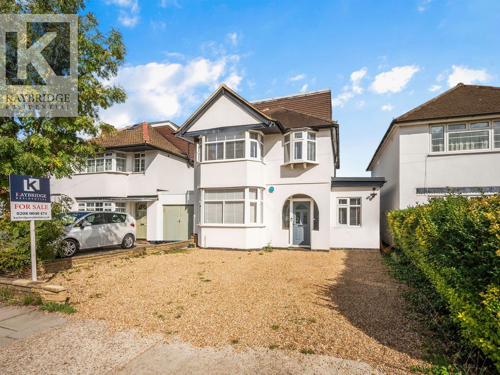 4 bed property for sale in Manor Drive North, New Malden KT3, £975,000