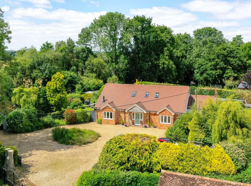 4 bed property for sale in Ringwood Road, North Gorley, Fordingbridge
