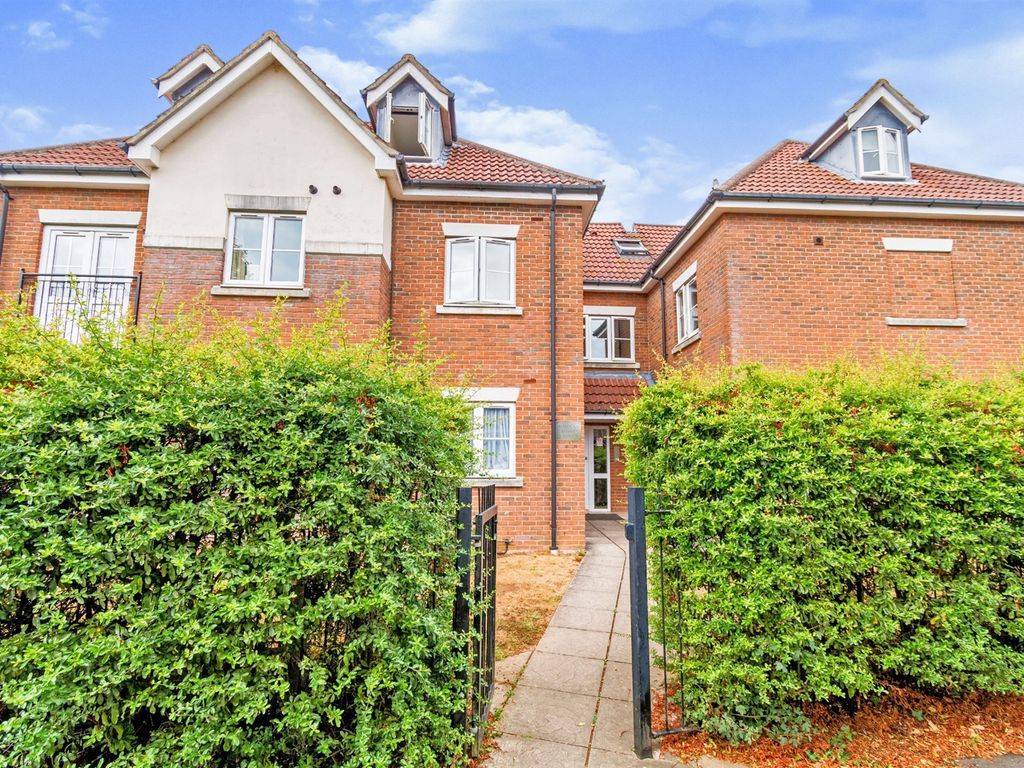 2 bed flat for sale in Shakespeare Road, Eastleigh SO50 Zoopla