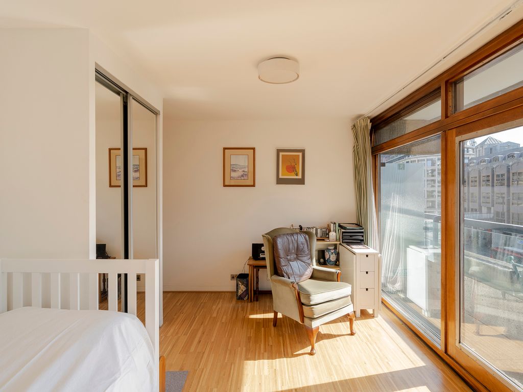 Studio for sale in John Trundle Court, Barbican, London EC2Y, £400,000