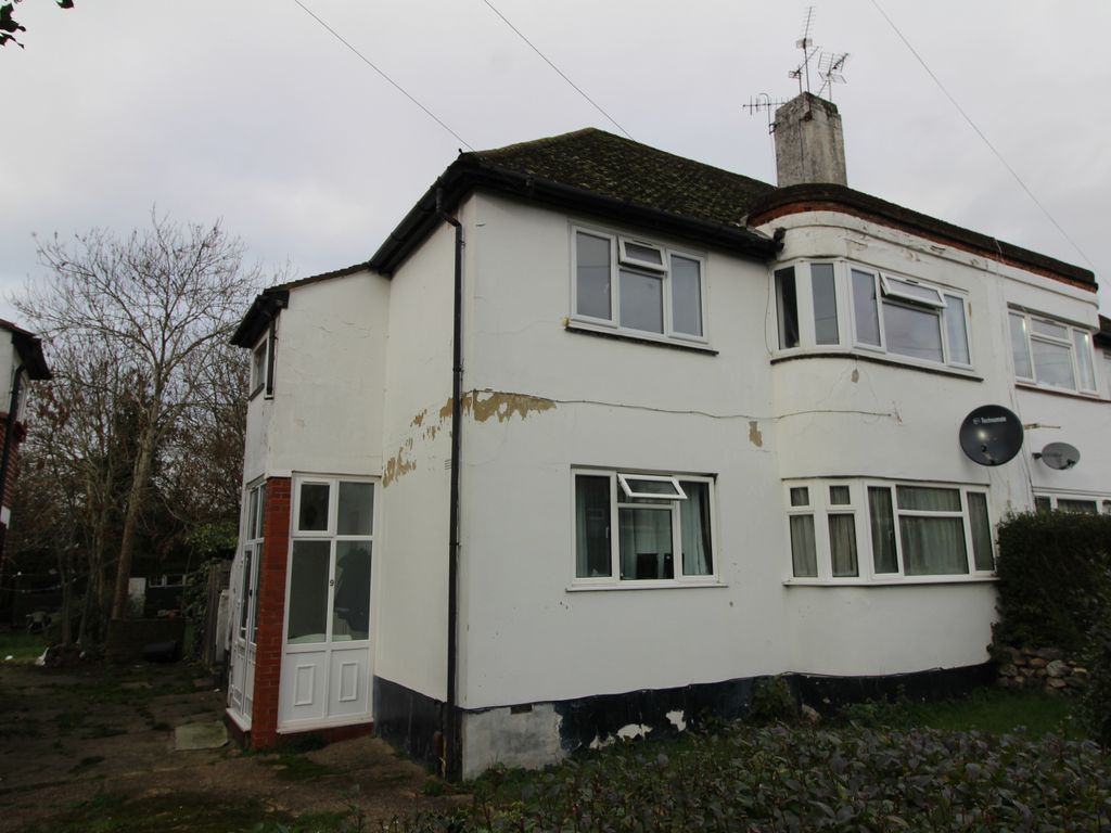 2 bed flat for sale in Alandale Drive, Pinner HA5, £280,000 Zoopla