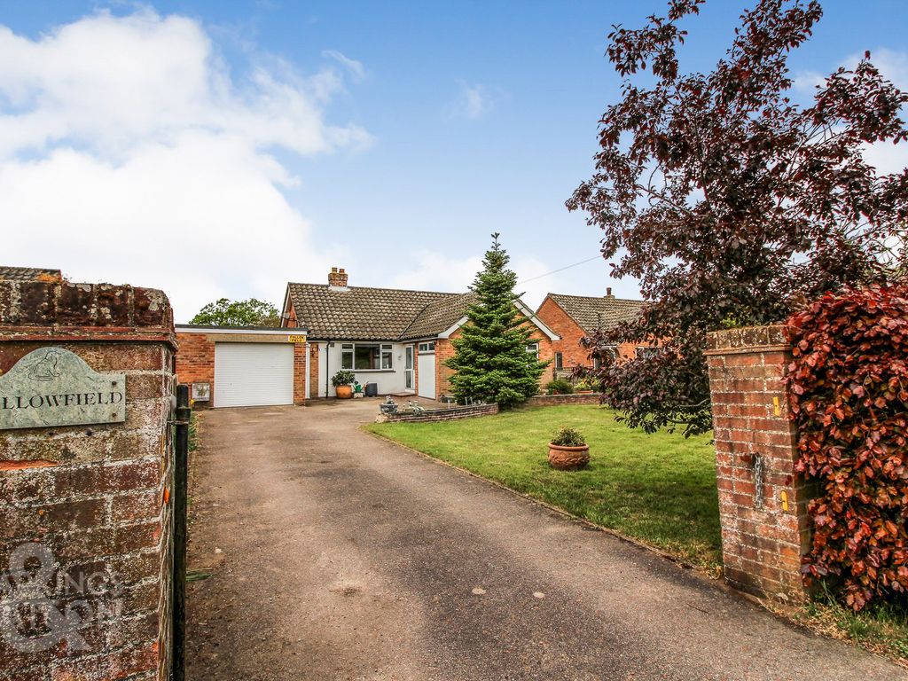 3 bed detached bungalow for sale in Chandler Road, Stoke Holy Cross