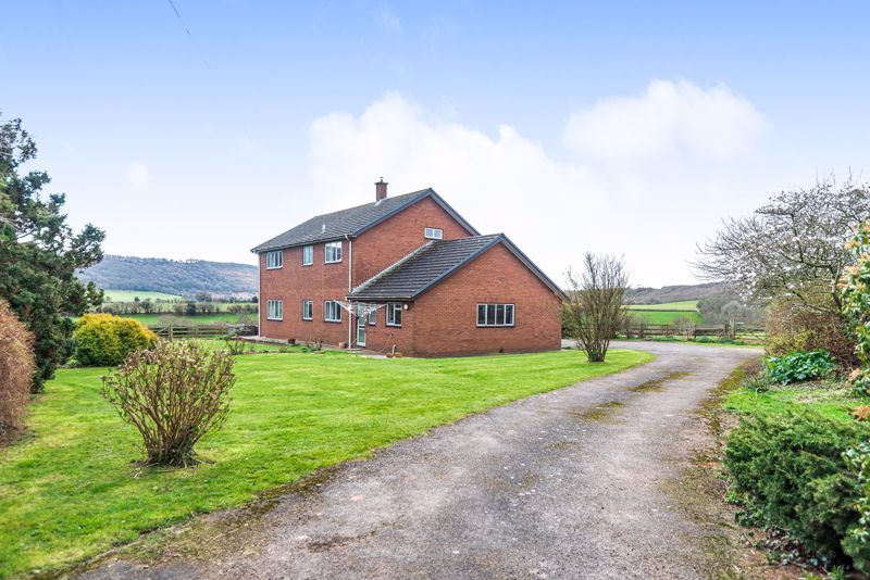 4 bed detached house to rent in Tredunnock, Usk NP15, £1,800 pcm Zoopla