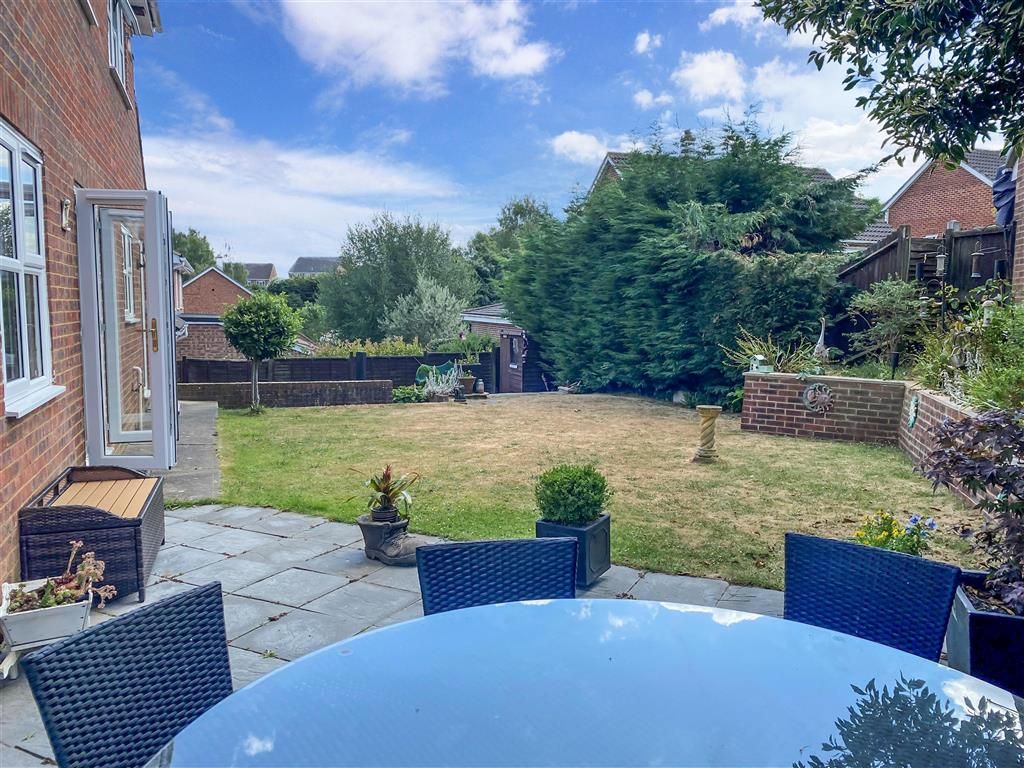 4 bed detached house for sale in Richborough Drive, Strood, Rochester