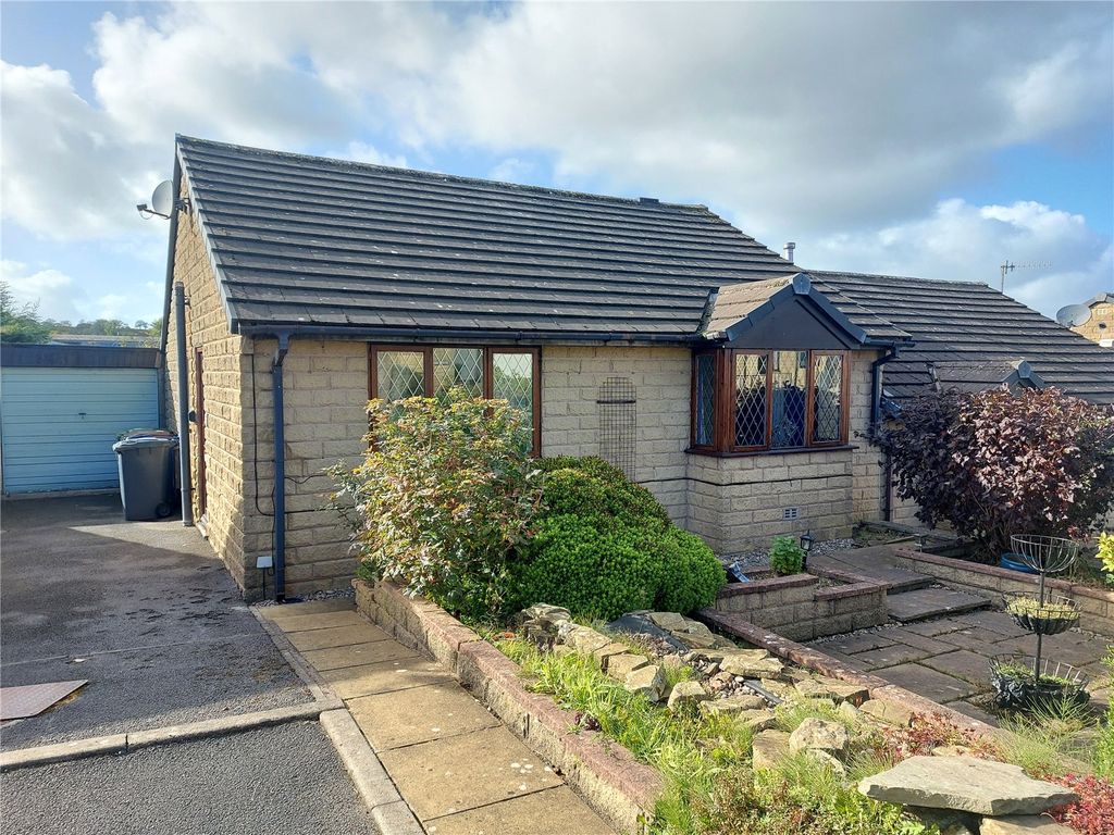 2 bed bungalow for sale in Great Croft Close, Barnoldswick BB18 Zoopla