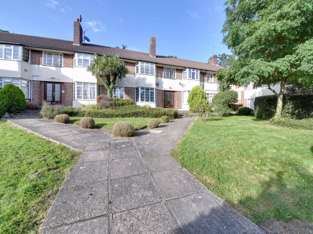 3 bed flat for sale in Bunns Lane, Mill Hill, London NW7 Zoopla