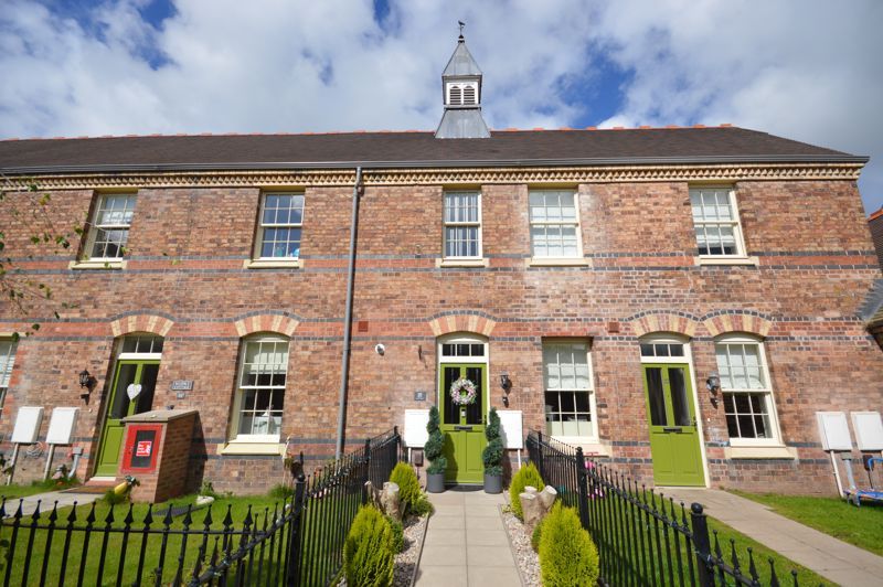 2 bed terraced house for sale in Kyrle Close, Ironbridge, Telford