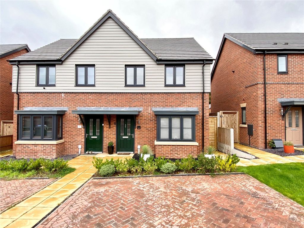 3 bed semidetached house for sale in Raven Meadow, Apley, Telford
