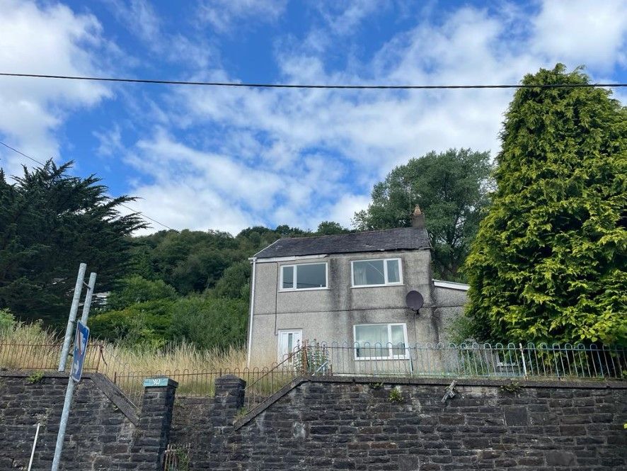 3 bed detached house for sale in 30 Cyfyng Road, Ystalyfera, Swansea