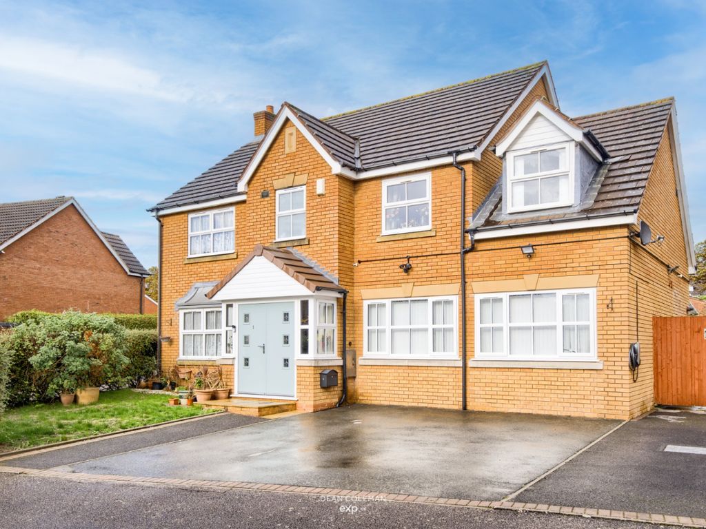 5 bed detached house for sale in Nash Croft, Marston Green B37 Zoopla