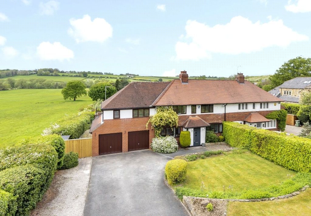 4 bed semidetached house for sale in LinzGarth, Wetherby Road