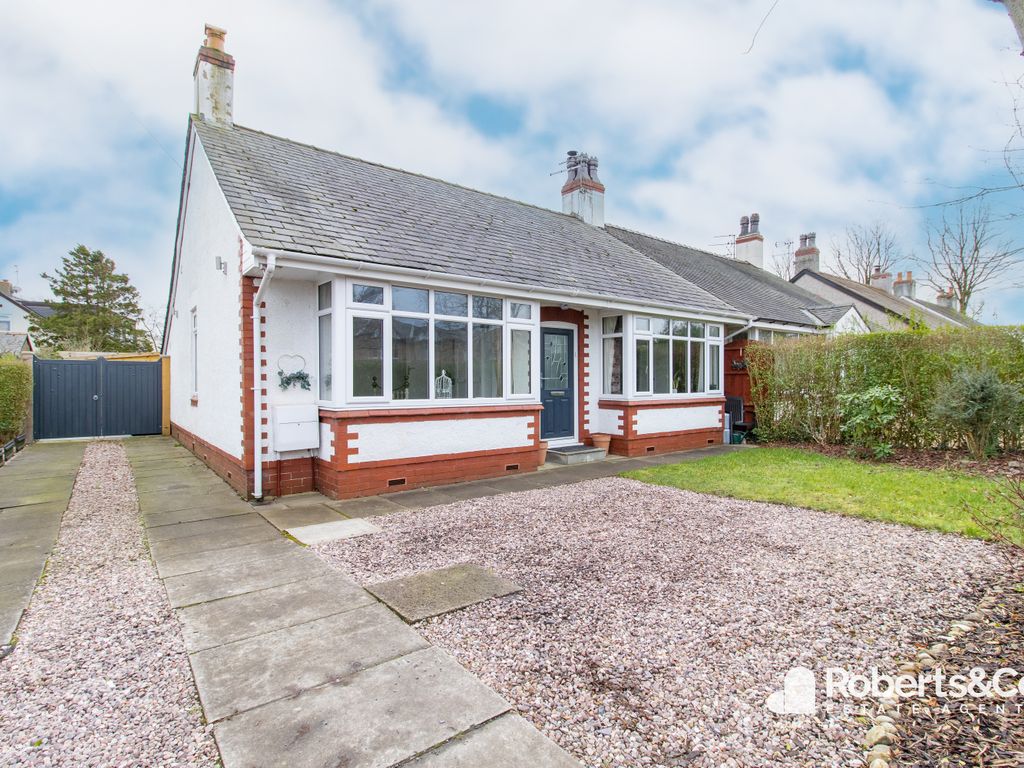 3 bed semidetached bungalow for sale in Liverpool Road, Hutton