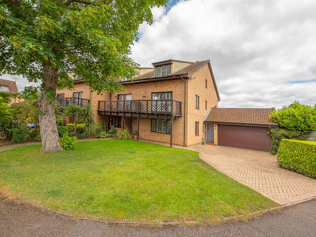 5 bed end terrace house for sale in Albany Mews, Kingston Upon Thames