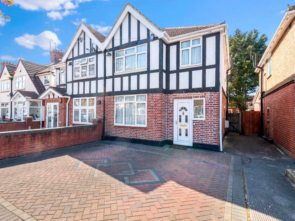 3 bed semidetached house for sale in Heston Avenue, Heston TW5, £
