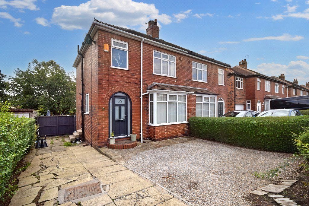 3 bed semidetached house for sale in Silcoates Lane, Wrenthorpe
