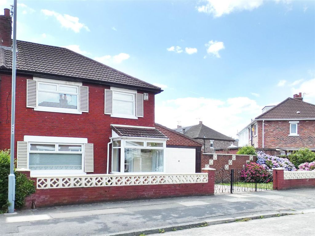 3 bed semidetached house for sale in Henderson Road, Huyton, Liverpool