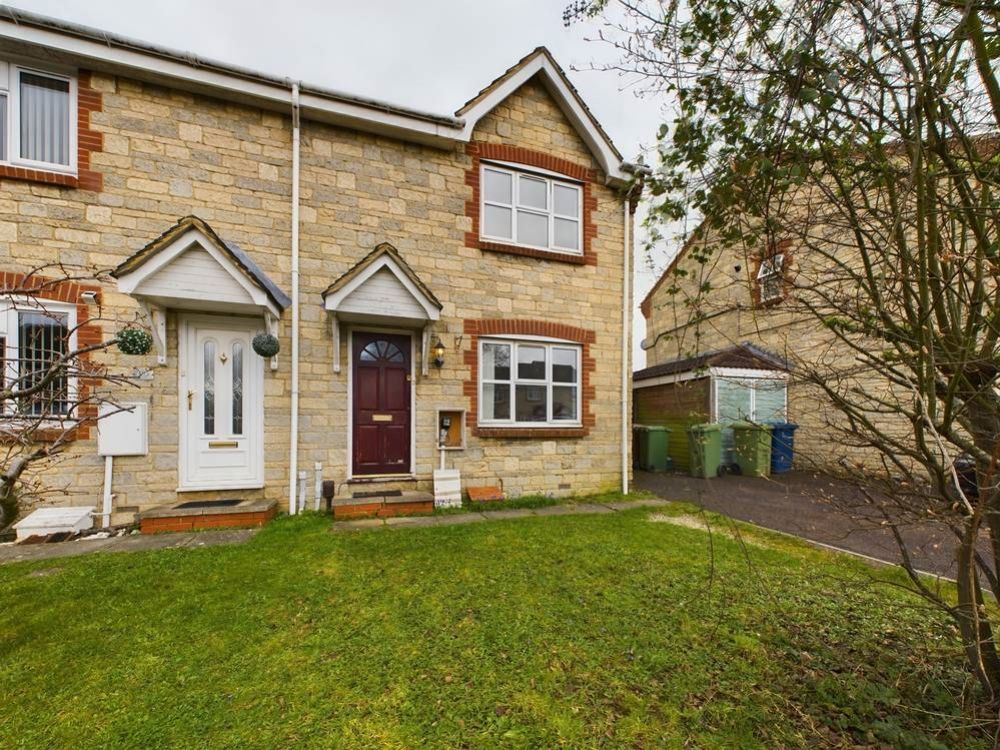 3 bed terraced house to rent in Katherine Close, Churchdown, Gloucester