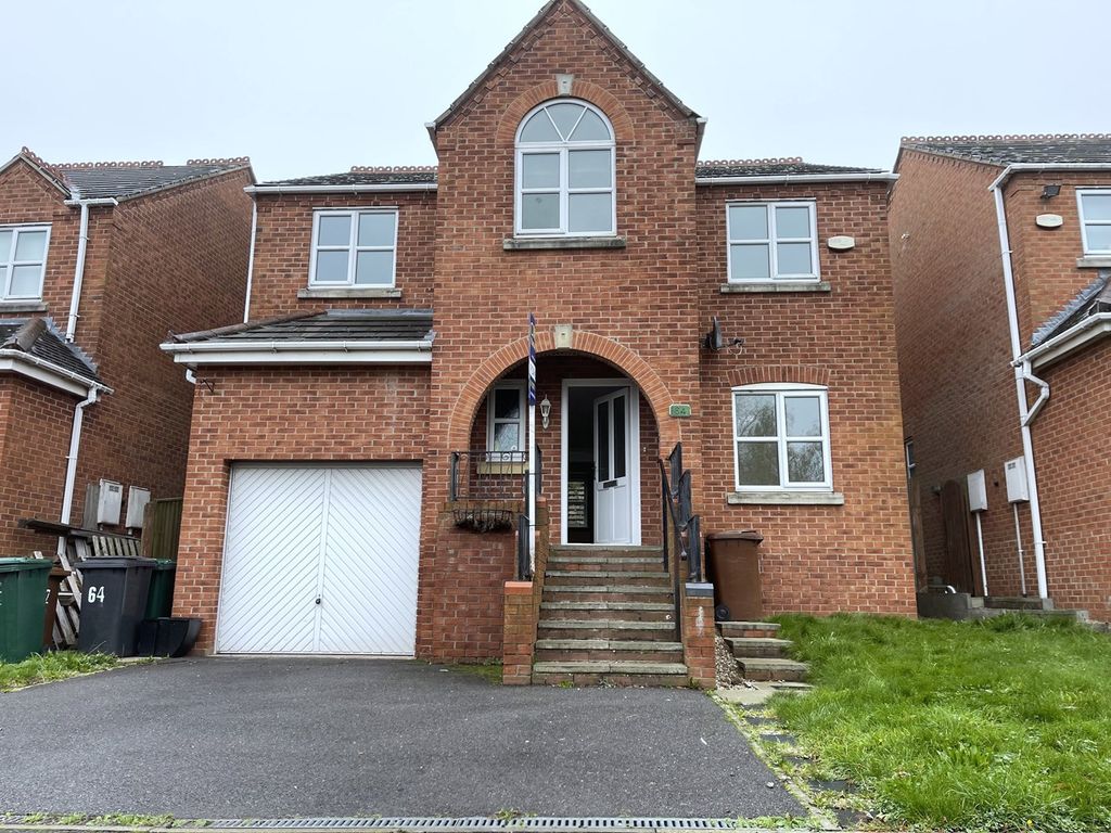 4 bed detached house for sale in Oak Close, Castle Gresley, Swadlincote