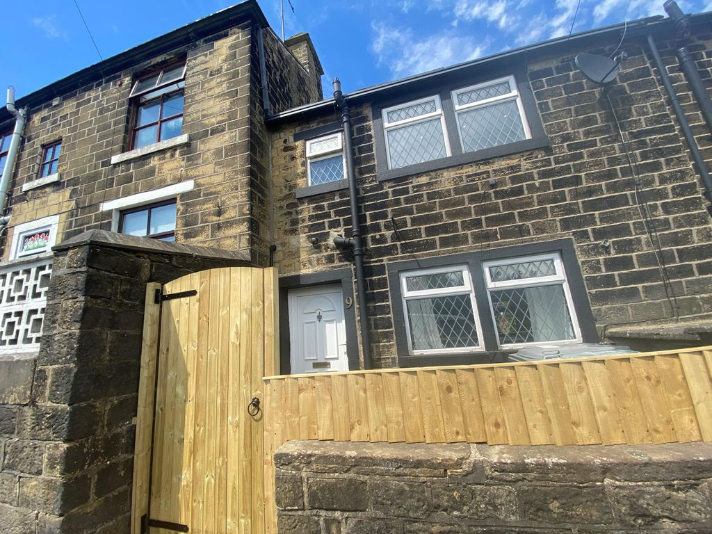 2 bed terraced house to rent in Haworth Road, Cullingworth, Bradford