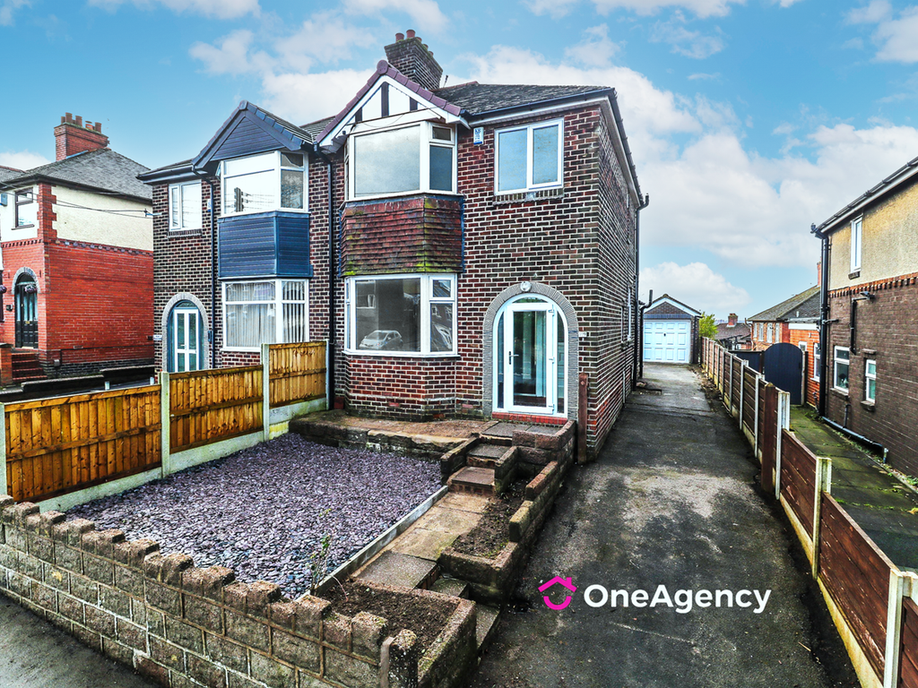 3 bed semidetached house for sale in Greasley Road, Bucknall, StokeOn