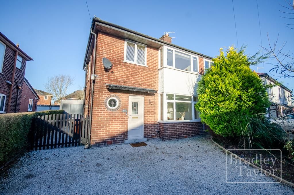 3 bed semidetached house for sale in The Avenue, Penwortham, Preston