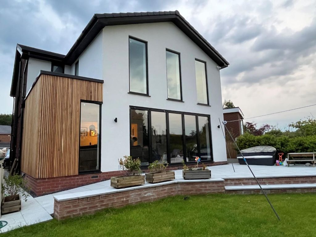 4 bed detached house for sale in Thornhill Drive, Worsley, Manchester