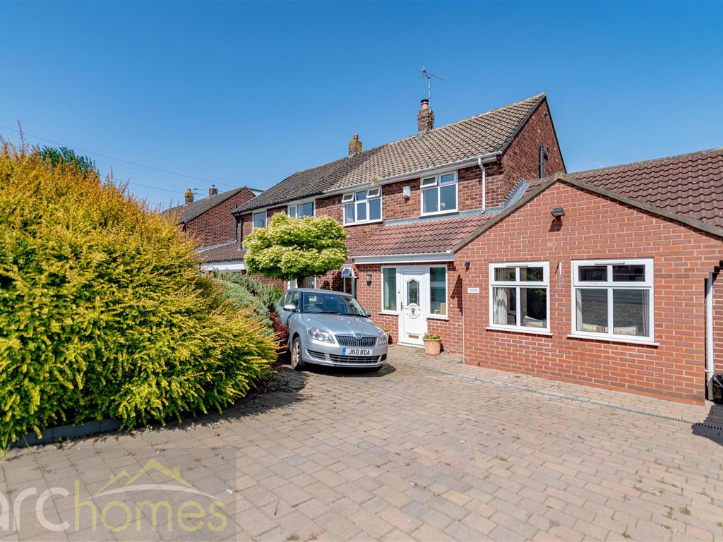 4 bed semidetached house for sale in Manchester Road, Tyldesley