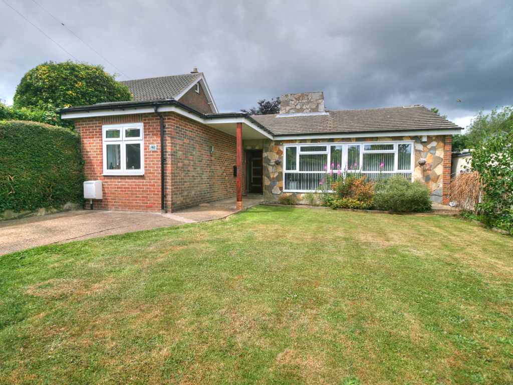 3 bed detached bungalow for sale in Old Tye Avenue, Biggin Hill