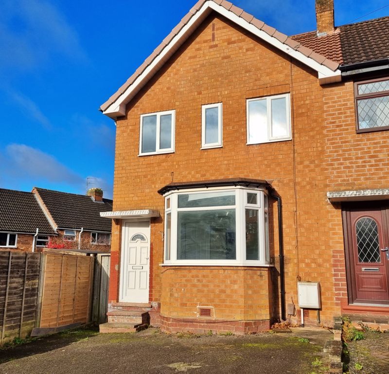 3 bed property to rent in Barbara Road, Hall Green, Birmingham B28, £