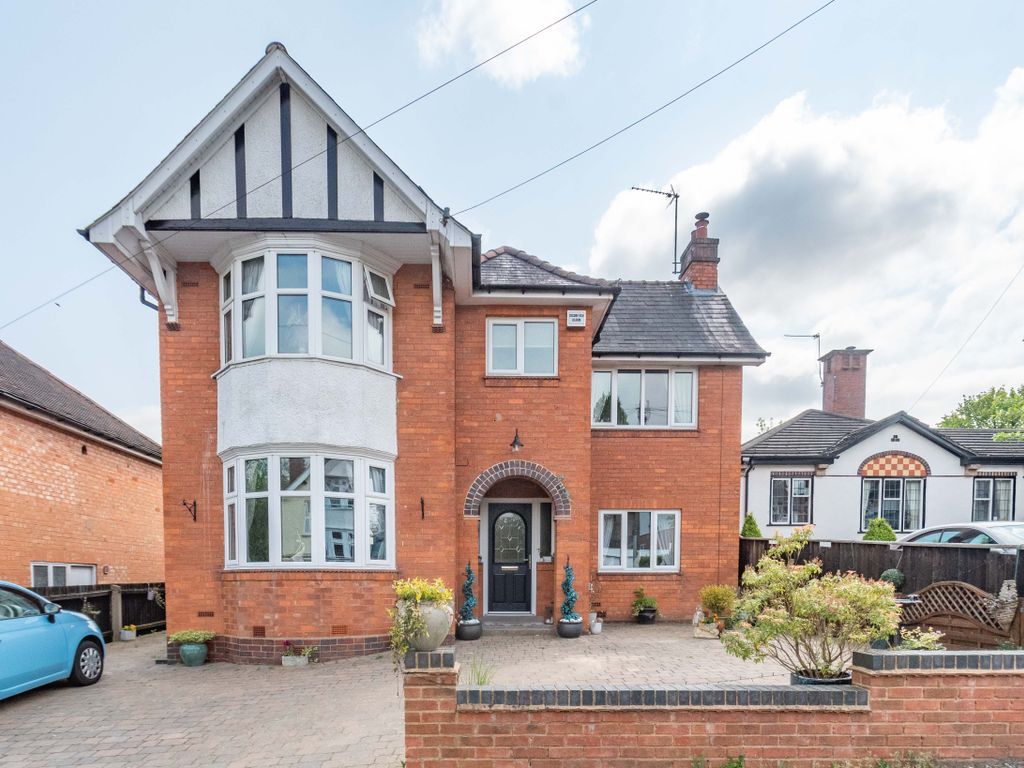 3 bed detached house for sale in Plymouth Close, Redditch