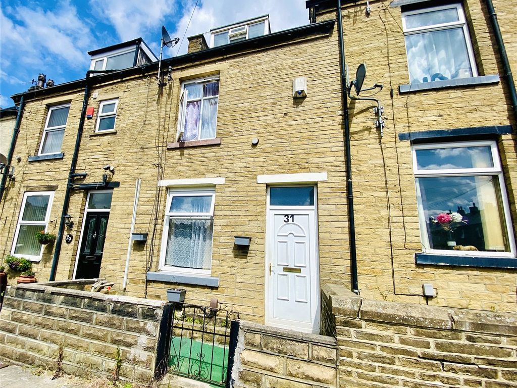3 bed terraced house for sale in Helmsley Street, Bradford, West Yorkshire BD4, £85,000 Zoopla