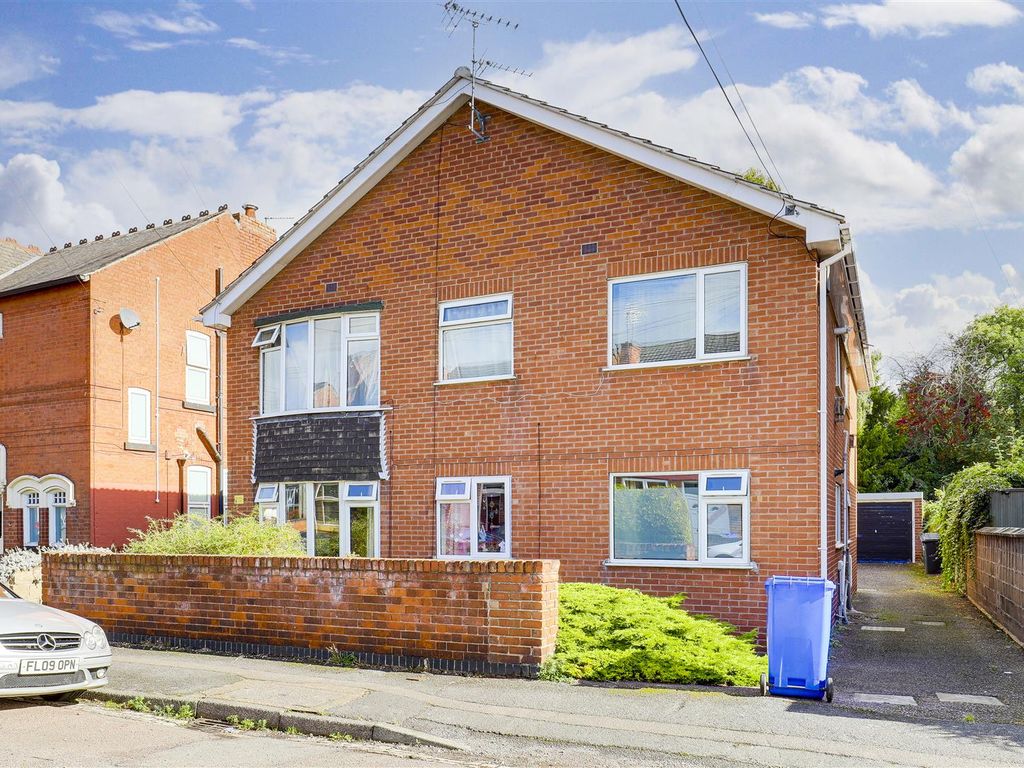 2 bed flat for sale in Conway Street, Long Eaton, Derbyshire NG10 Zoopla