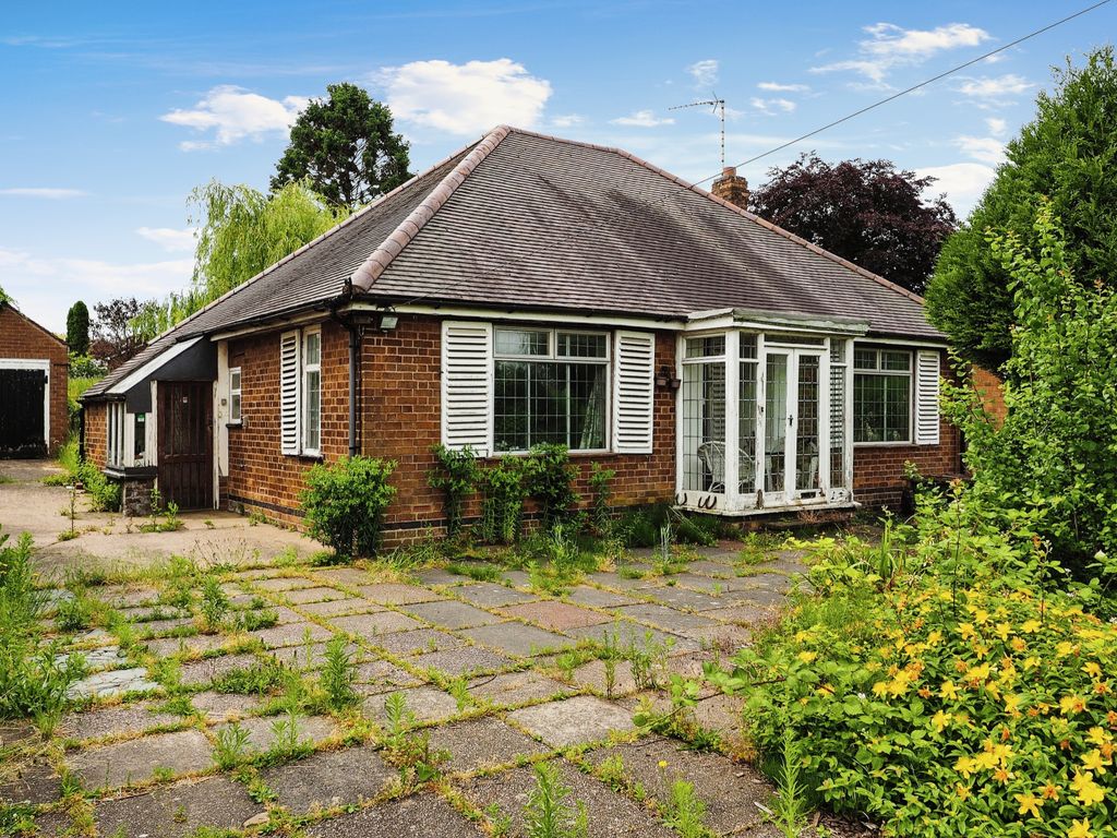 2 bed bungalow for sale in Grantham Road, RadcliffeOnTrent