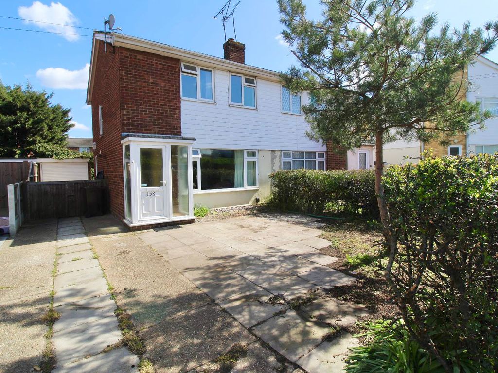 3 bed semidetached house for sale in Rushbottom Lane, Benfleet SS7